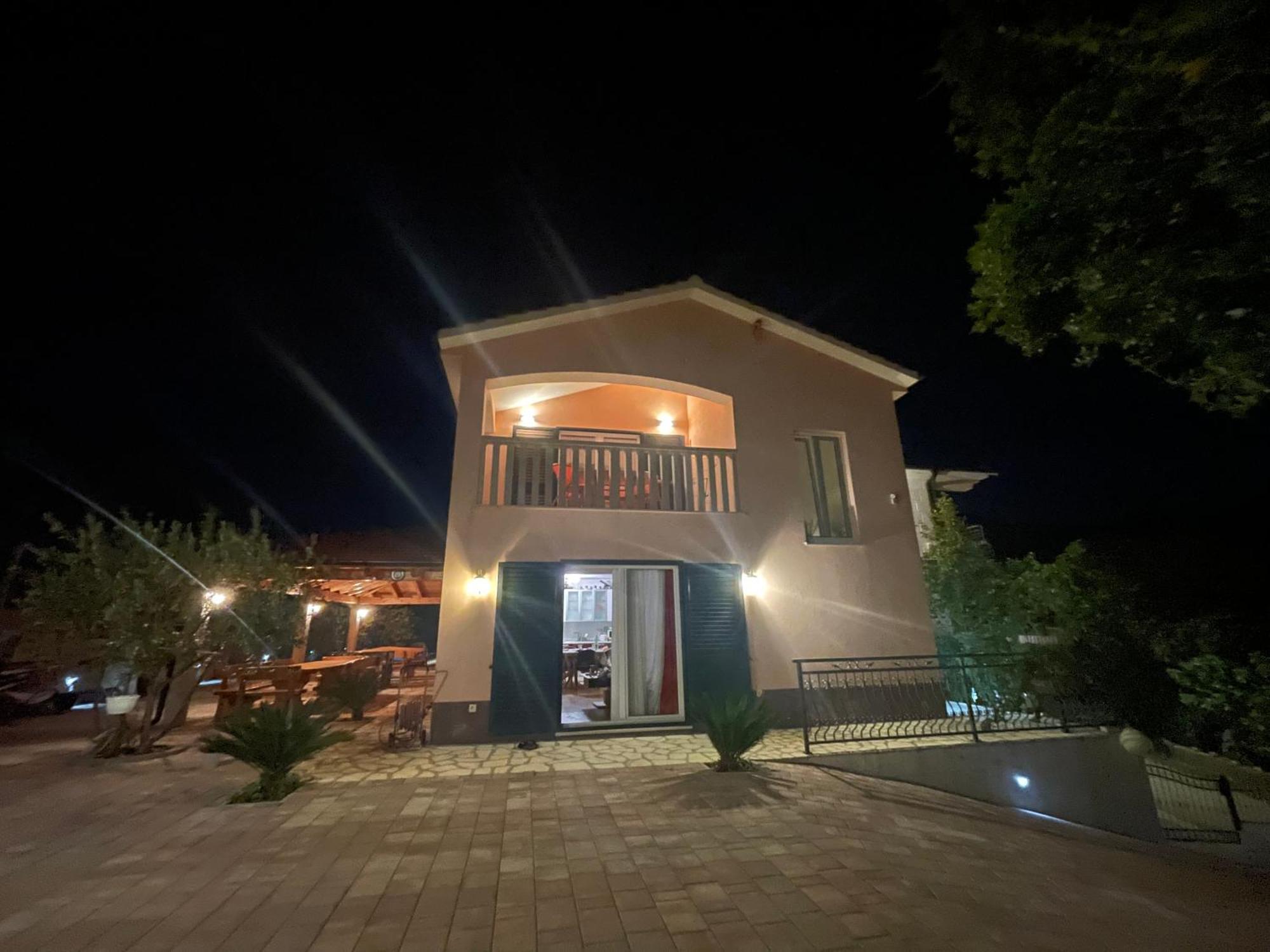 Marina Apartment *