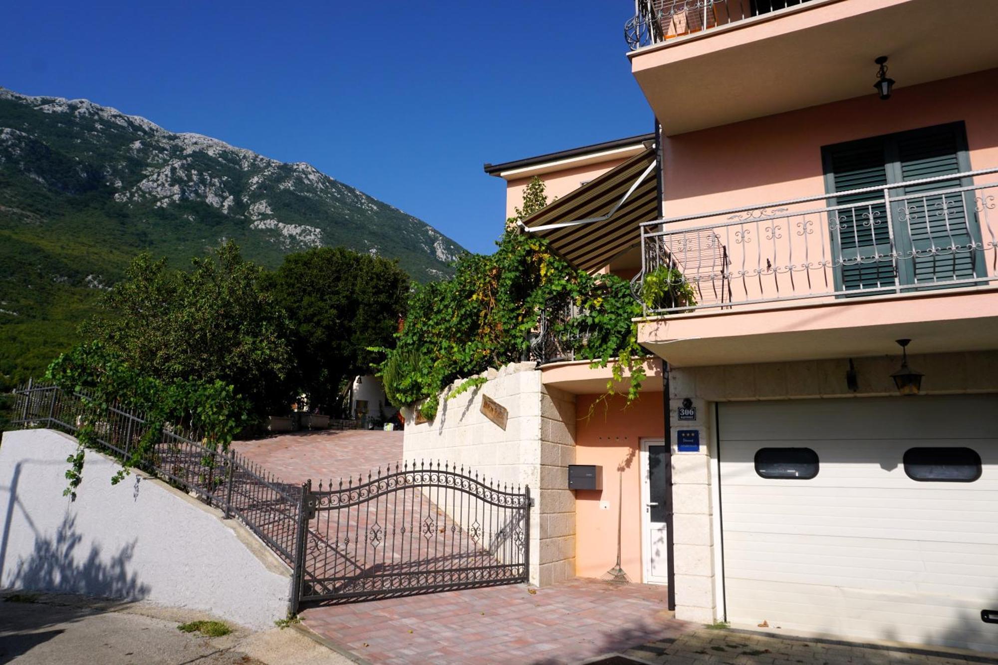 Apartment Marina Zagvozd