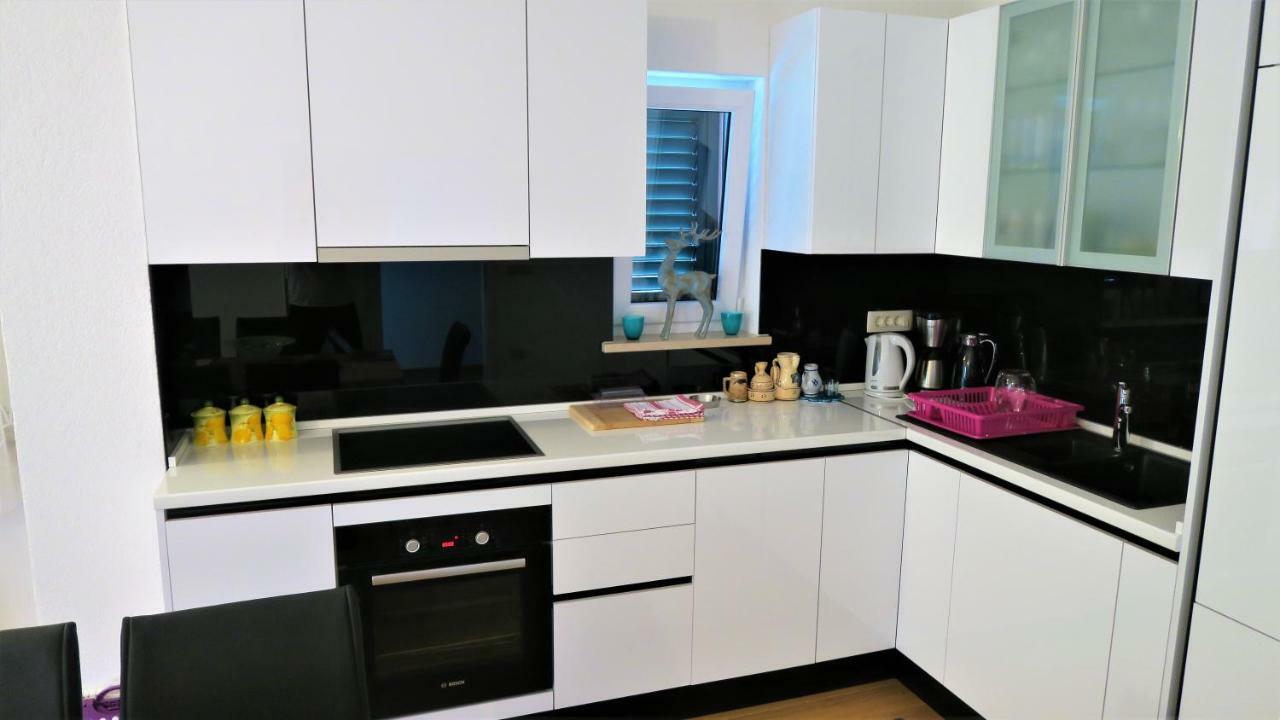 Marina Apartment *